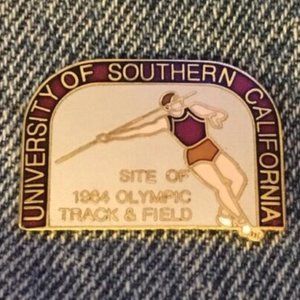 Javelin Olympic Pin ~ 1984 LA ~ USC Venue Site ~ Cloisonné ~ Sun Unlimited